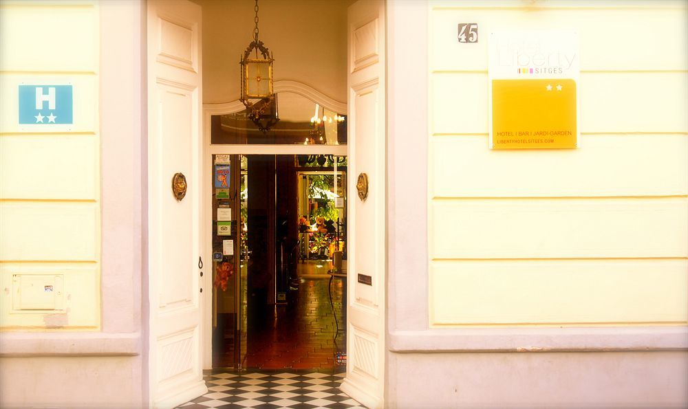 Privat Hotel Liberty Sitges Exterior photo